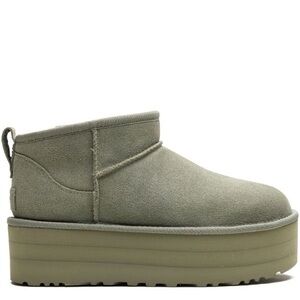UGG Ultra Mini Platform Green “Shaded Clover” EUC size 8